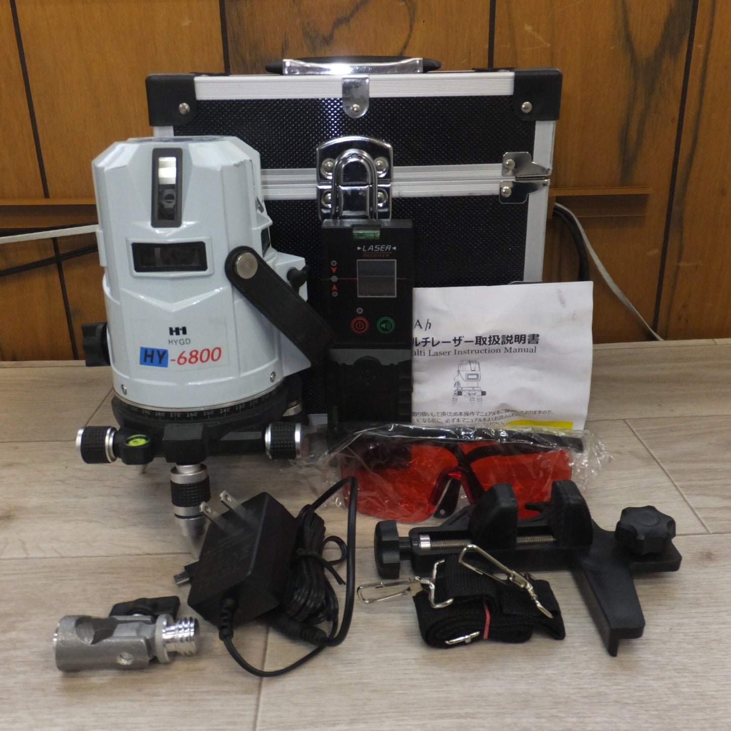 [送料無料] キレイ★ATABAh マルチレーザー Multi Laser HYGD HY-6800　レーザー墨出し器 セット★