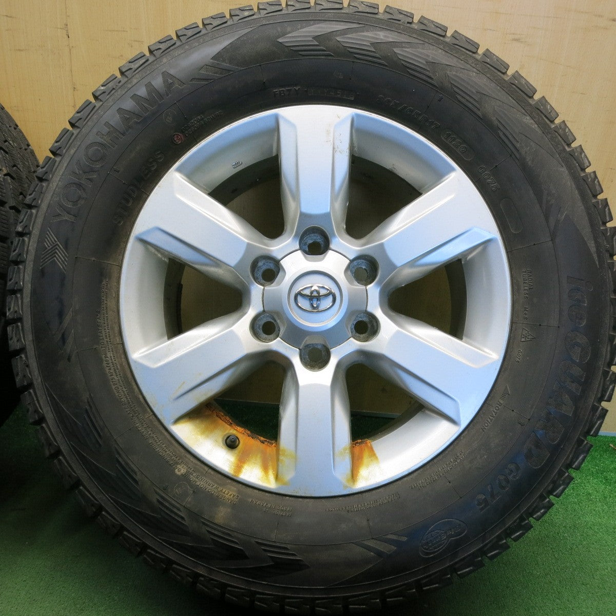 バリ溝！9.5分◎トヨタ 150系 ランクル プラド 純正 265/65R17 スタッドレス ヨコハマ アイスガード G075 17インチ PCD139.7/6H◎6081309HAス