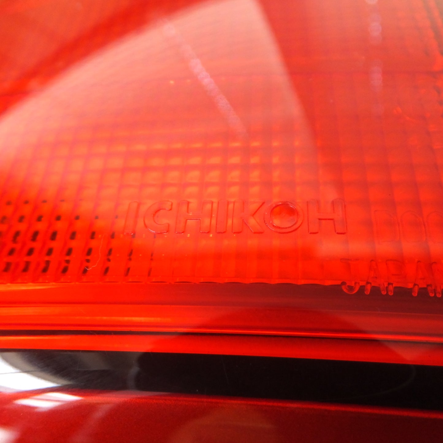 [送料無料] 新車外し 美品★トヨタ TOYOTA 純正 エルグランド 後期 E51 ME51 NE51 テールライト ICHIKOH C15W 12V L R 左 右 セット★