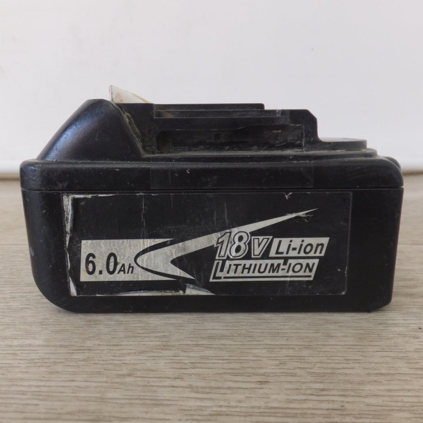 [送料無料] ★RUIWANG 互換 リチウムイオン充電池 BL1860B　RECHARGEABLE LITHIUM ION BATTERY BL1860B BL18　3点 セット★