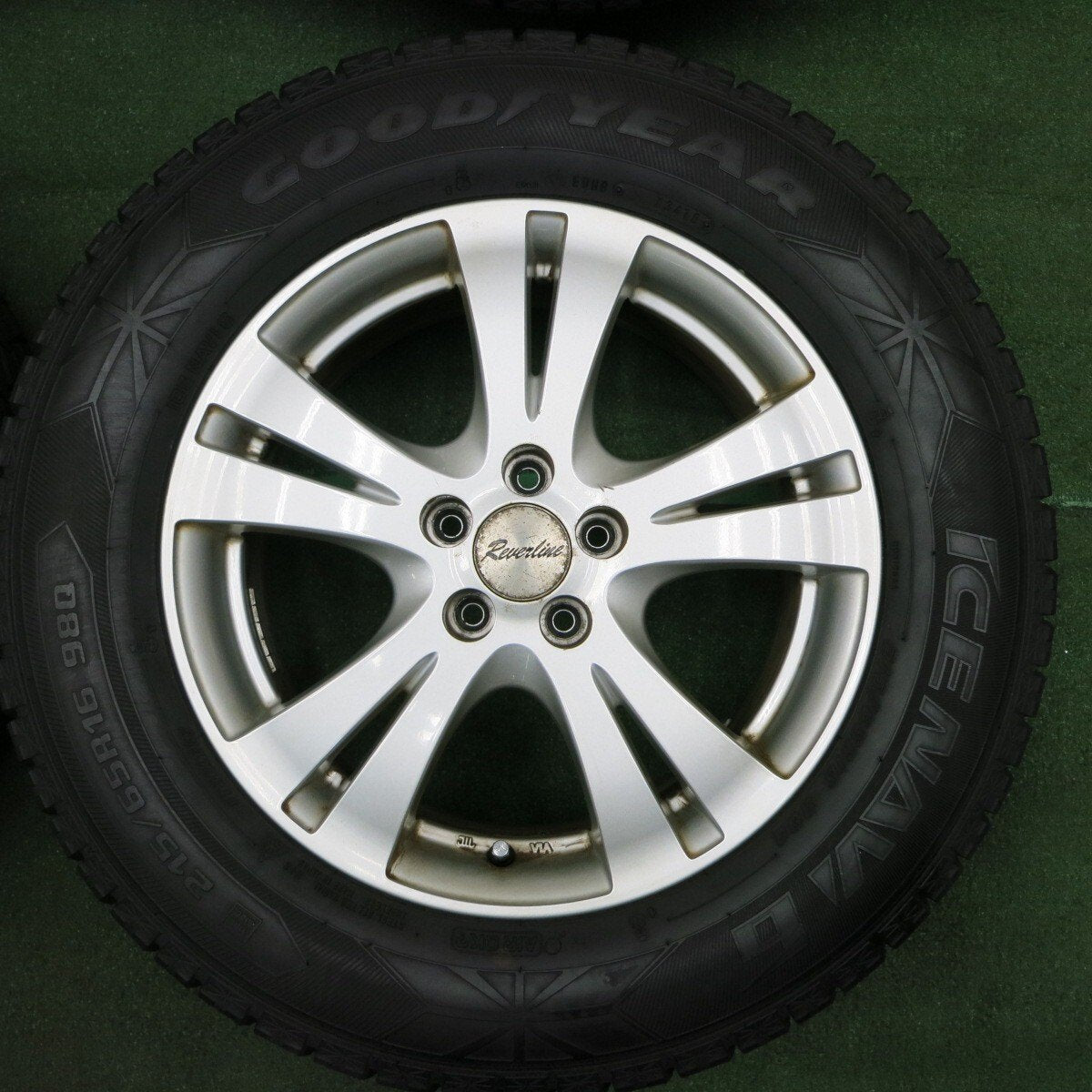[送料無料] バリ溝！9.5分★スタッドレス 215/65R16 グッドイヤー アイスナビ6 Reverline リバーライン 16インチ PCD100/5H★4041014TNス