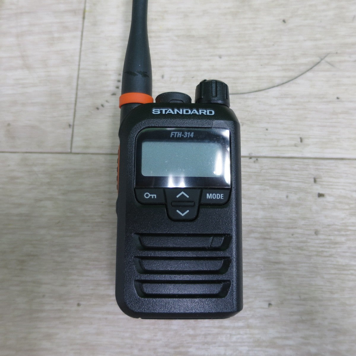 [送料無料] キレイ☆STANDARD 特定 小電力 トランシーバー FTH-314L バーテックススタンダード☆