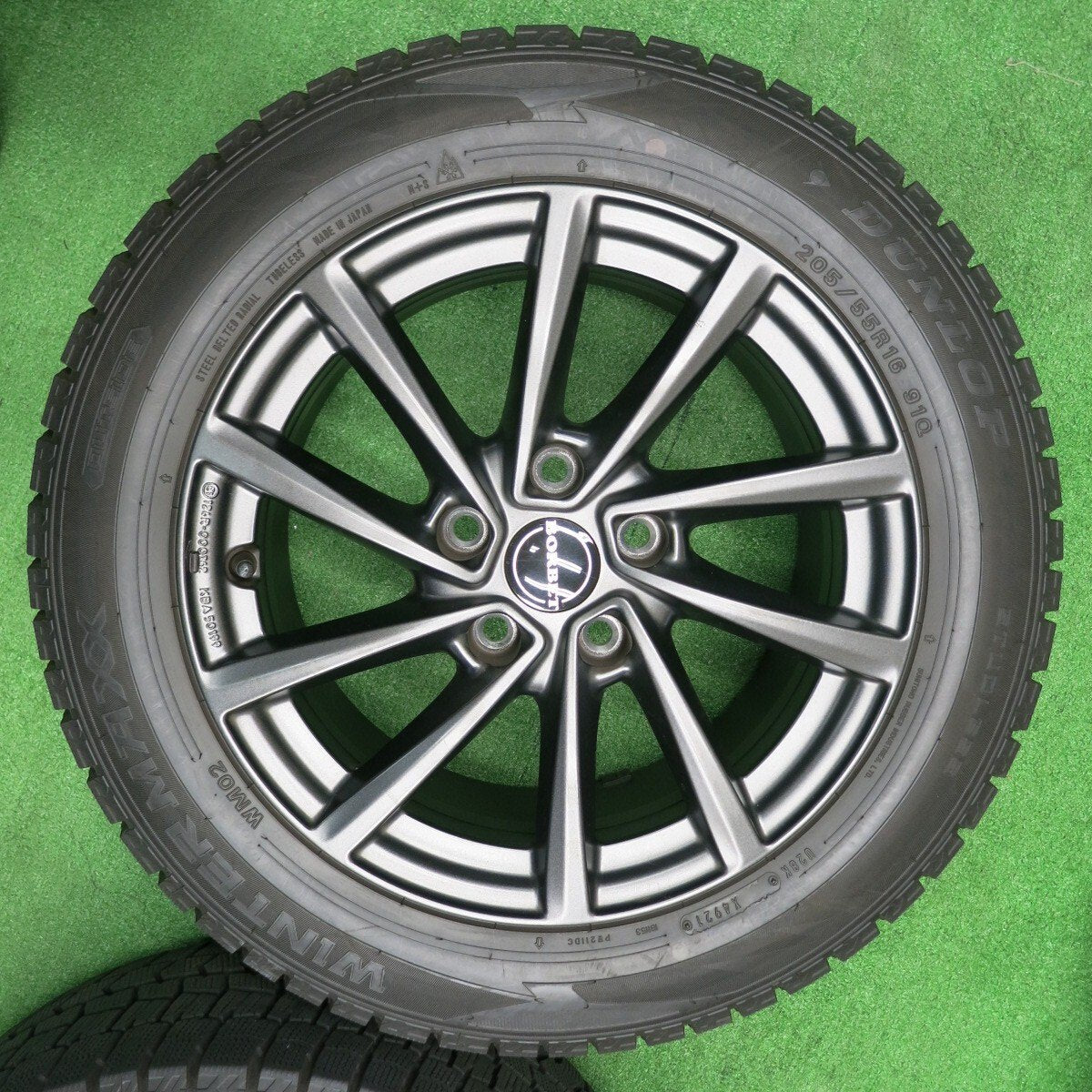 バリ溝 21年 キレイ 9.5分★ワーゲン等 BORBET タイプV 205/55R16 スタッドレス ダンロップ WM02 PCD112/5H★4102802NJス