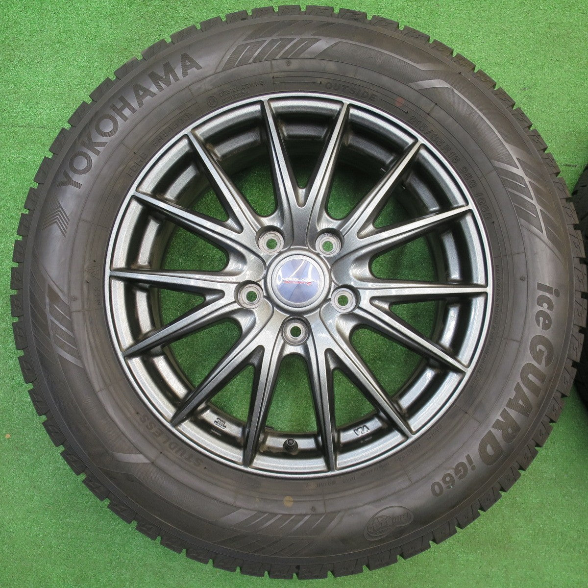 バリ溝！23年！キレイ！9.5分★スタッドレス 215/65R16 ヨコハマ アイスガード iG60 VELVA SPORTZ ヴェルヴァ 16インチ PCD114.3/5H★5110903NJス