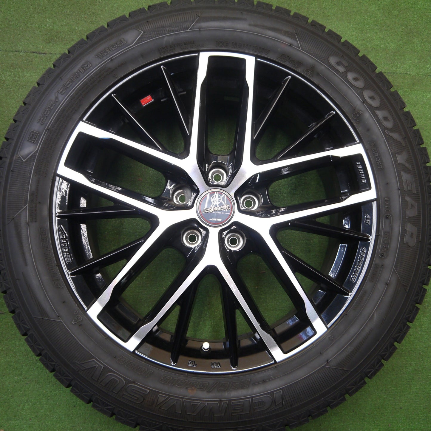 バリ溝！キレイ！9.5分以上★スタッドレス 235/55R18 グッドイヤー アイスナビ SUV SMACK ENKEI AME スマック エンケイ 18インチ PCD114.3/5H★6013008Hス