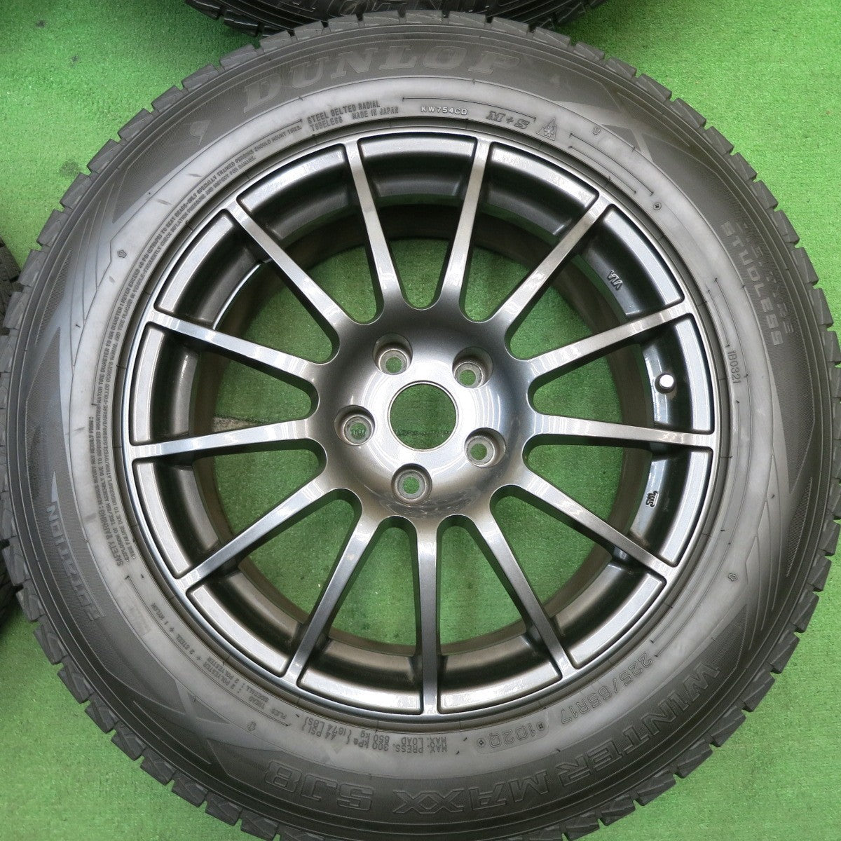 バリ溝！キレイ！9.5分★BMW 等 IRVINE 225/65R17 スタッドレス ダンロップ ウインターマックス SJ8 アーヴィン 17インチ PCD112/5H★5051205AKス