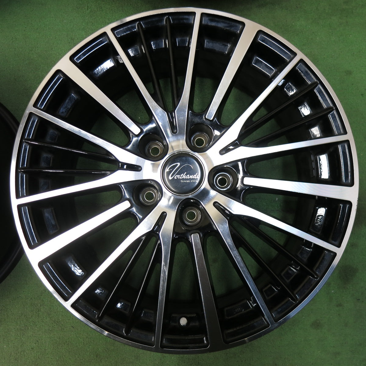 Verthandi YH-S25V 15インチ PCD100 6J 2本 ① 4枚セット】 Verthandi YH-S25V 15x6.0 +50 114.3x5 BK/POLISH