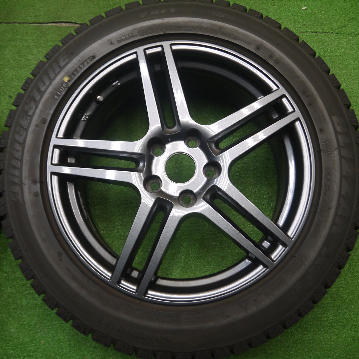 [送料無料] バリ溝！20年！キレイ！9.5分★BMW等 Euro design 225/55R17 スタッドレス ブリヂストン ブリザック RFT ユーロデザイン 17インチ PCD112/5H★4112706Hス