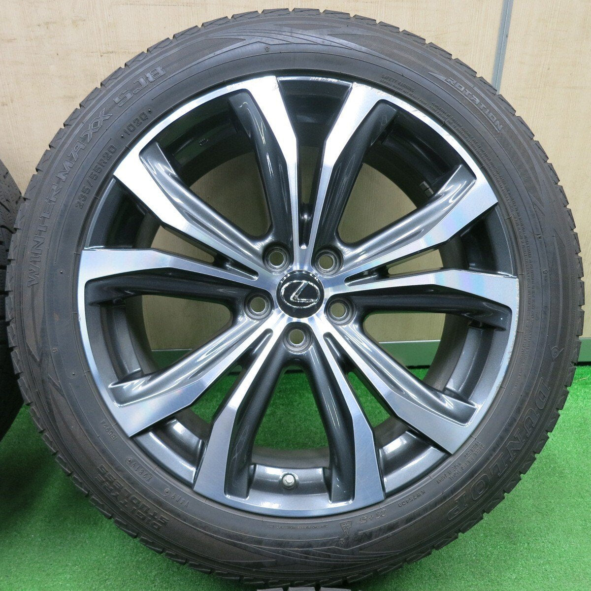 センサー付き！キレイ★レクサス RX バージョンL 純正 235/55R20 スタッドレス ダンロップ ウインターマックス SJ8 20インチ PCD114.3/5H★4112303TNス