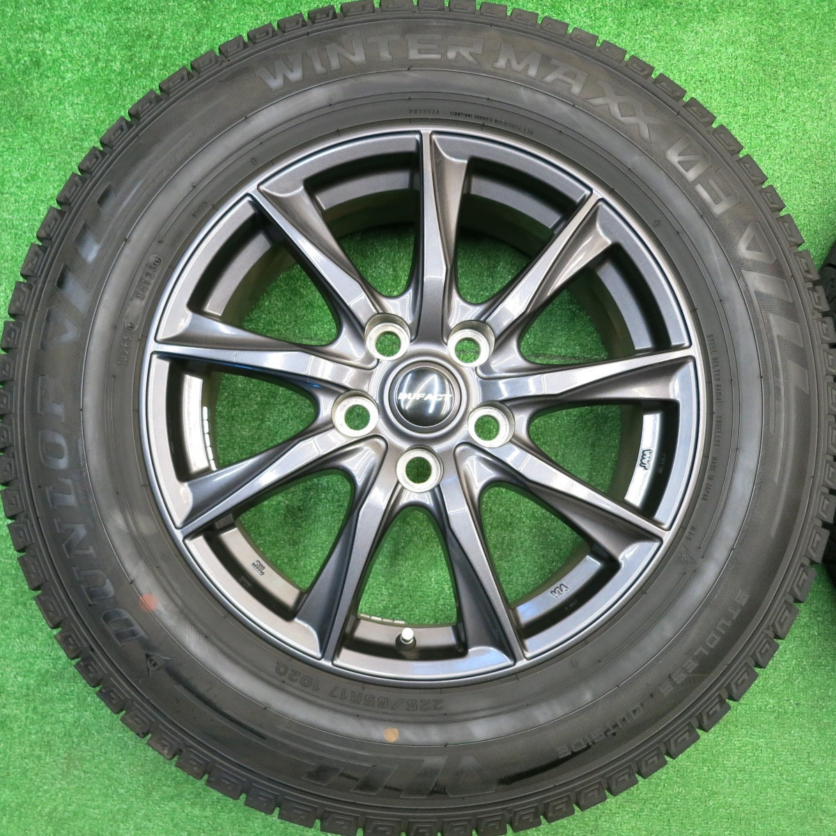 バリ溝！23年！キレイ！9.5分以上★40 アルファード ヴェルファイア 等 225/65R17 スタッドレス ダンロップ ウインターマックス 03 DUFACT デュファクト 17インチ PCD120/5H★5102302HAス