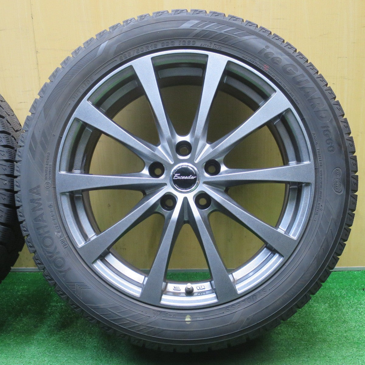 バリ溝！22年！キレイ！9.5分★スタッドレス 225/50R18 ヨコハマ アイスガード iG60 Exceeder エクシーダー 18インチ PCD114.3/5H★5112601NJス