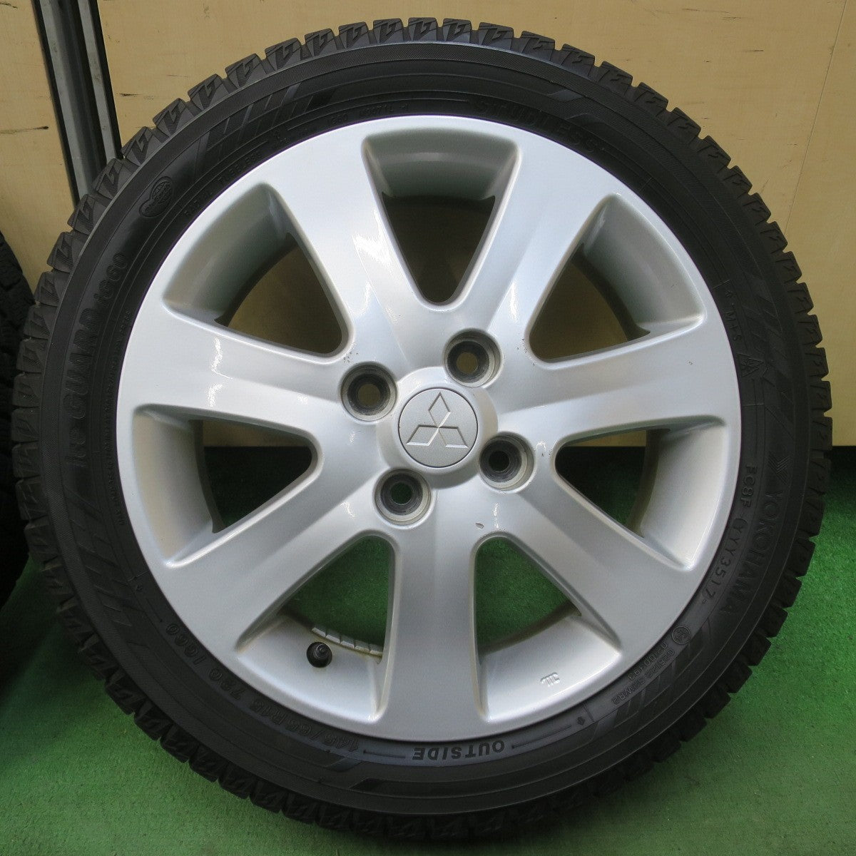 バリ溝！9分★三菱 アイ ミーブ i-MiEV 純正 145/65R15 175/55R15 スタッドレス ヨコハマ アイスガード iG60 15インチ PCD100/4H★6021301イス