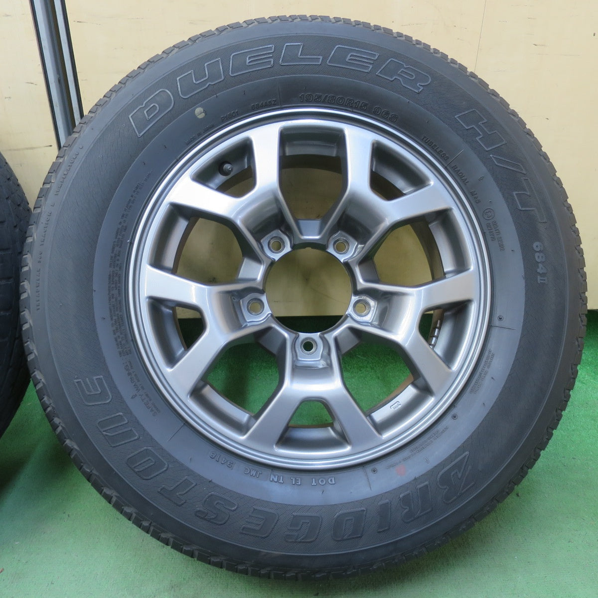 キレイ★スズキ JB74W ジムニー シエラ 純正 195/80R15 ブリヂストン デューラー H/T 684Ⅱ 15インチ PCD139.7/5H★6042803イノ