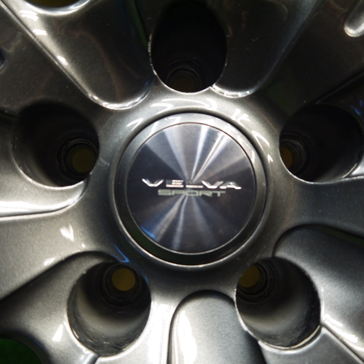 センサー付！バリ溝！21年！キレイ！8.5分★レクサス NX 等 235/65R18 スタッドレス ブリヂストン ブリザック DM-V3 VELVA SPORT ヴェルヴァ 18インチ PCD114.3/5H★5120307Hス