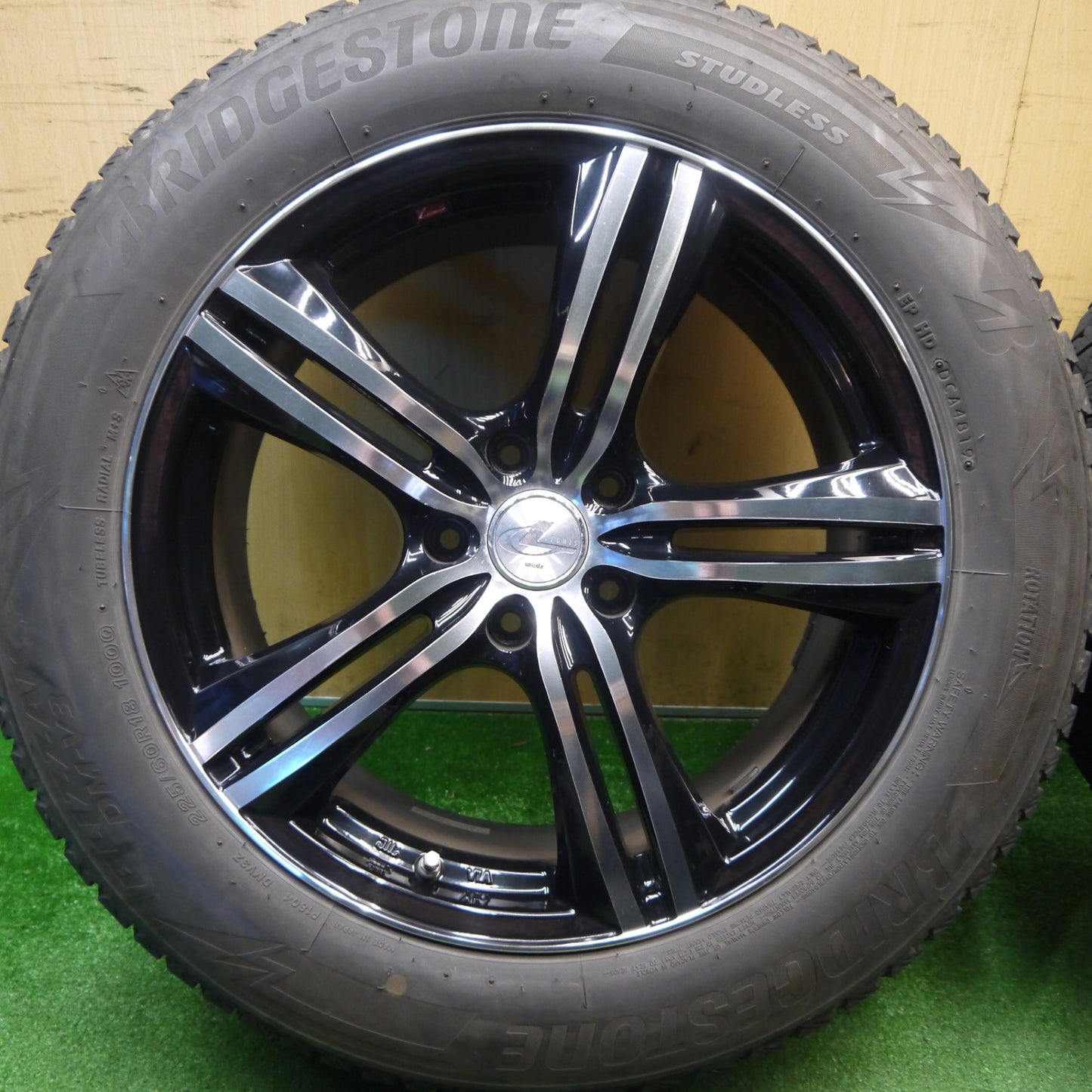 センサー付き★レクサス NX 等 LEONIS FZ 225/60R18 スタッドレス ブリヂストン ブリザック DM-V3 レオニス 18インチ PCD114.3/5H★6012101Hス
