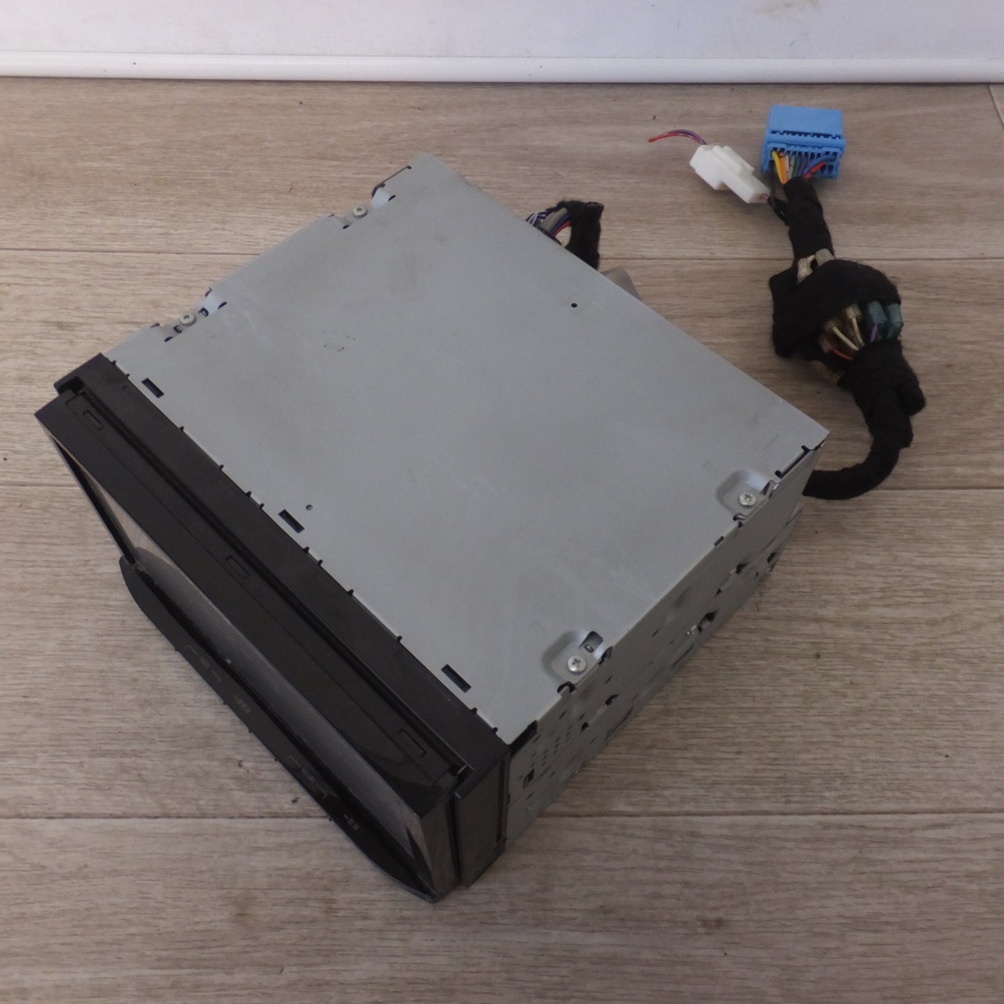 [送料無料] ★カロッツェリア carrozzeria AV一体型メモリーナビゲーション 楽ナビ AVIC-MRZ99[3]★