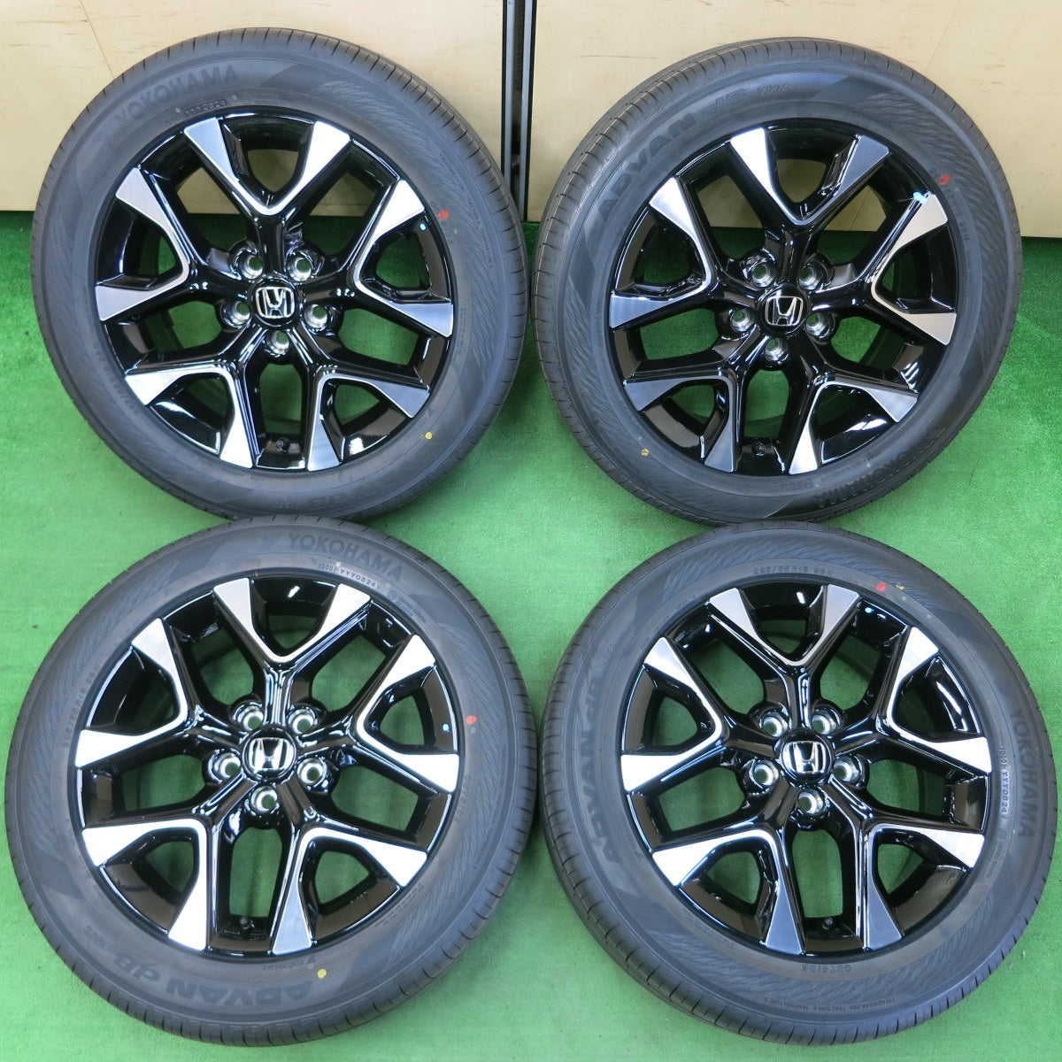 *送料無料* 新車外し！24年★ホンダ ZR-V 純正 225/55R18 ヨコハマ アドバン dB V552 18インチ PCD114.3/5H ZRV★4042905イノ