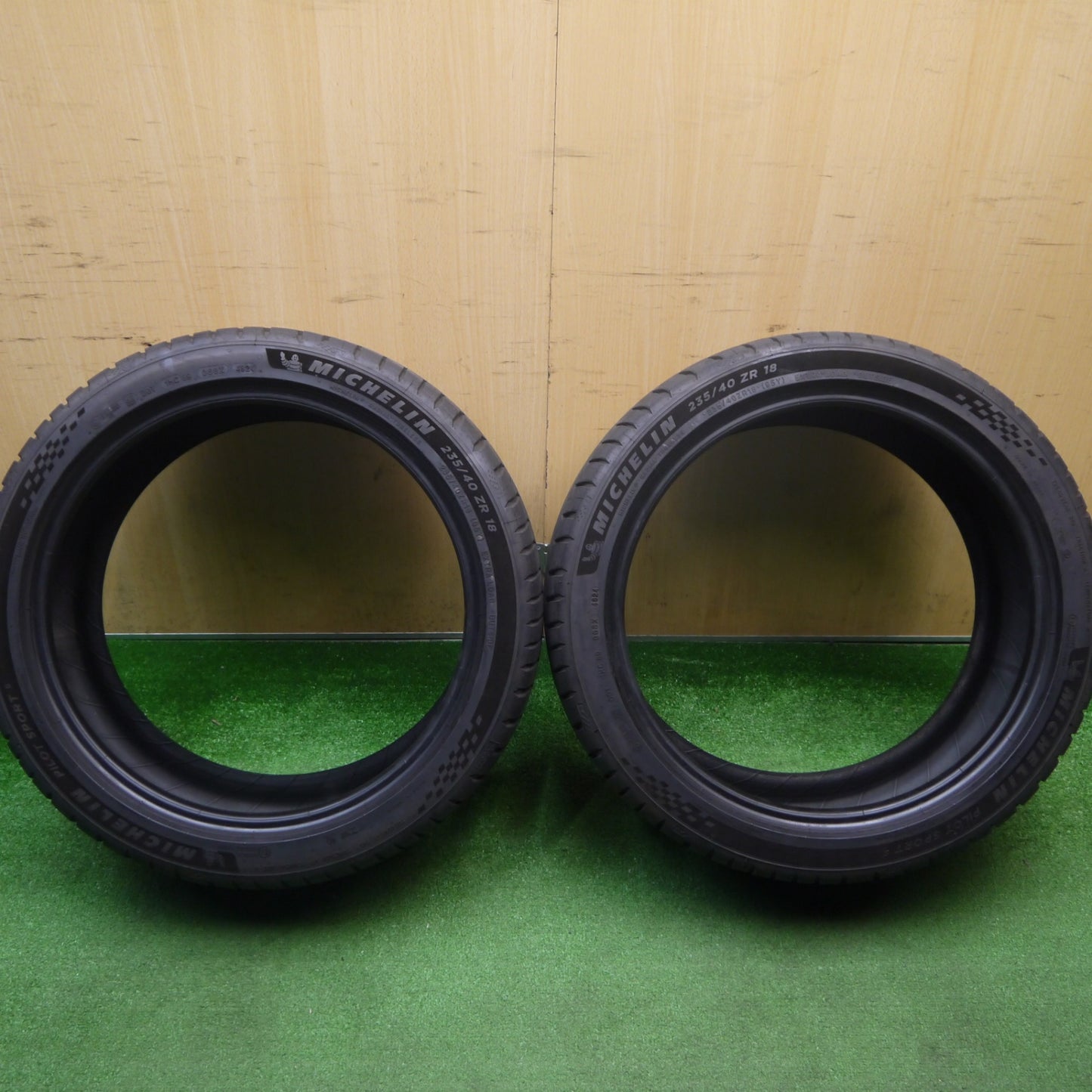 バリ溝！24年！9.5分！2本★235/40R18 ミシュラン パイロット スポーツ 5 タイヤ 18インチ インプレッサ シビック BMW M3 等★6010503Hノタ