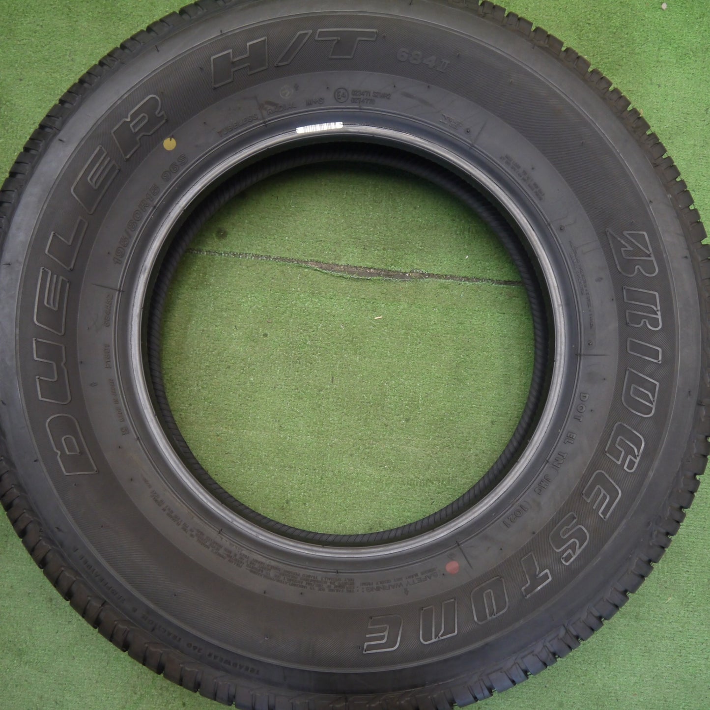 超バリ溝！ほぼ10分★195/80R15 ブリヂストン デューラー H/T 684Ⅱ DUELER タイヤ 15インチ ジムニー シエラ ジムニー ノマド 等★6070508Hノタ