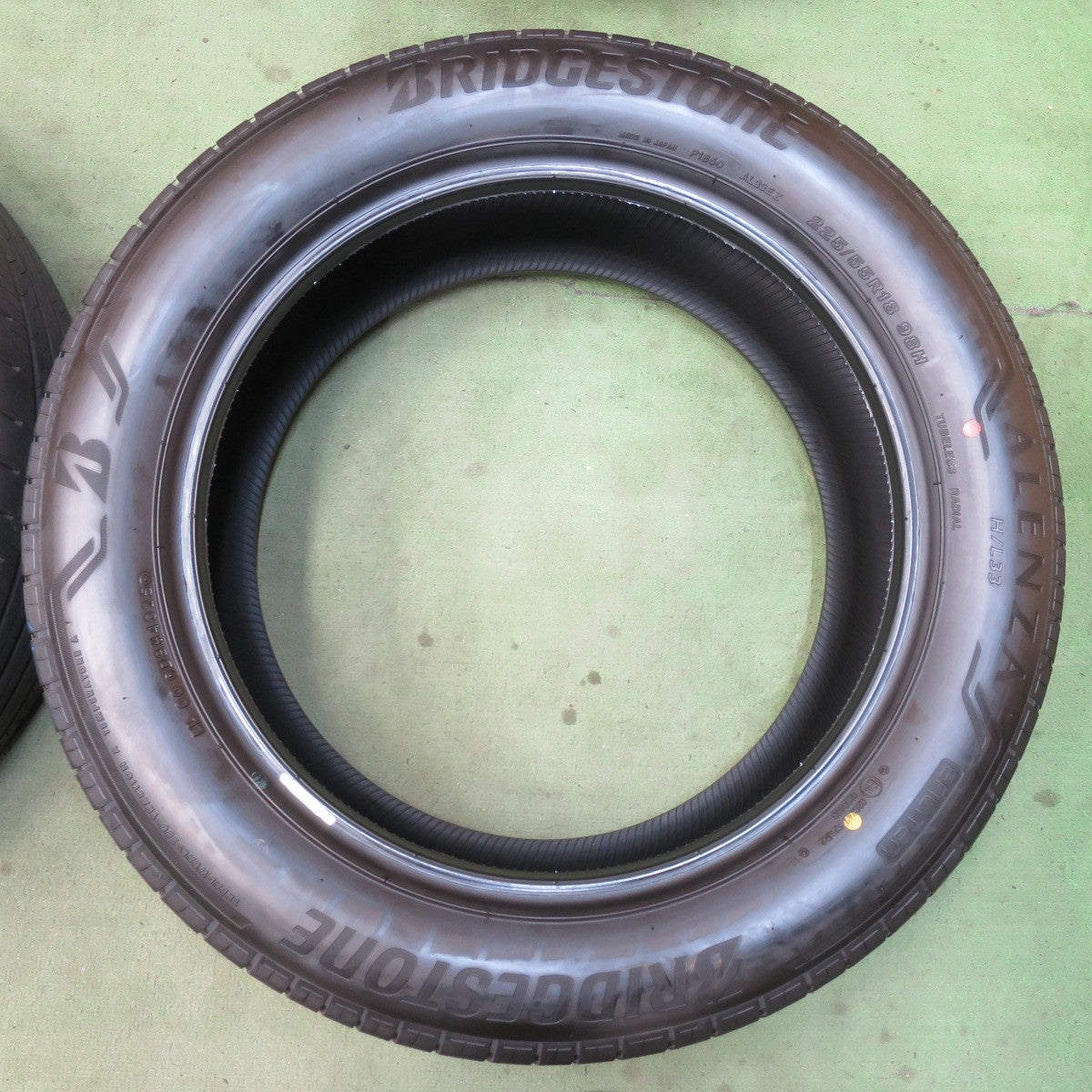 新車外し！25年★225/55R18 ブリヂストン アレンザ H/L33 ALENZA タイヤ 18インチ ZR-V フォレスター デリカ D:5 エクストレイル 等★6040101イノタ