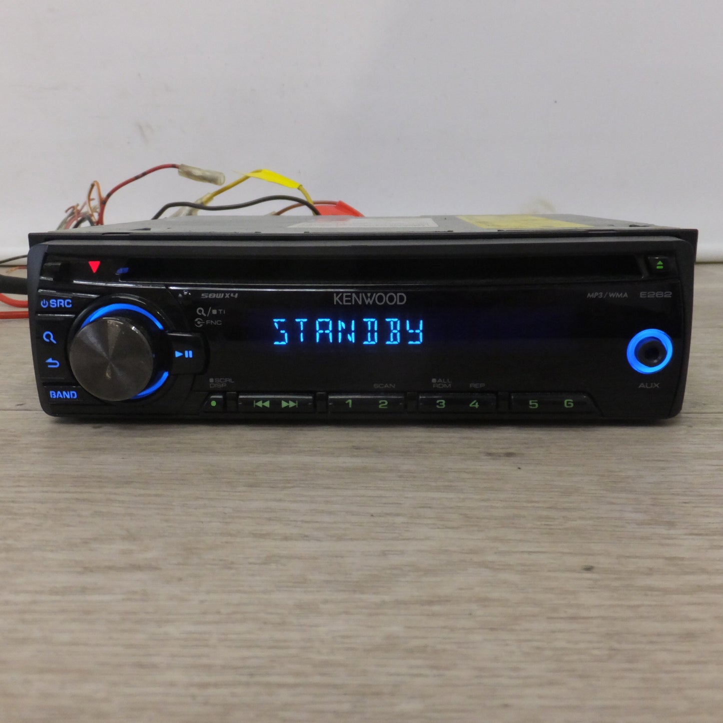 [送料無料] ★ケンウッド KENWOOD カーオーディオ 1DINコンポ CDレシーバー E262(34)★