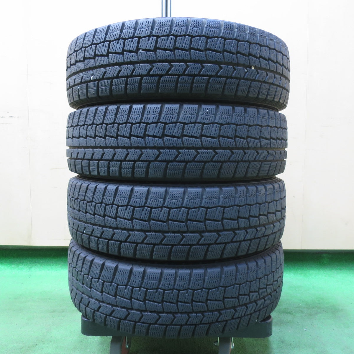 [送料無料] バリ溝！20年！キレイ！9分★スタッドレス 165/60R15 ダンロップ ウインターマックス WM02 JOKER ジョーカー 15インチ PCD100/4H★4093013イス