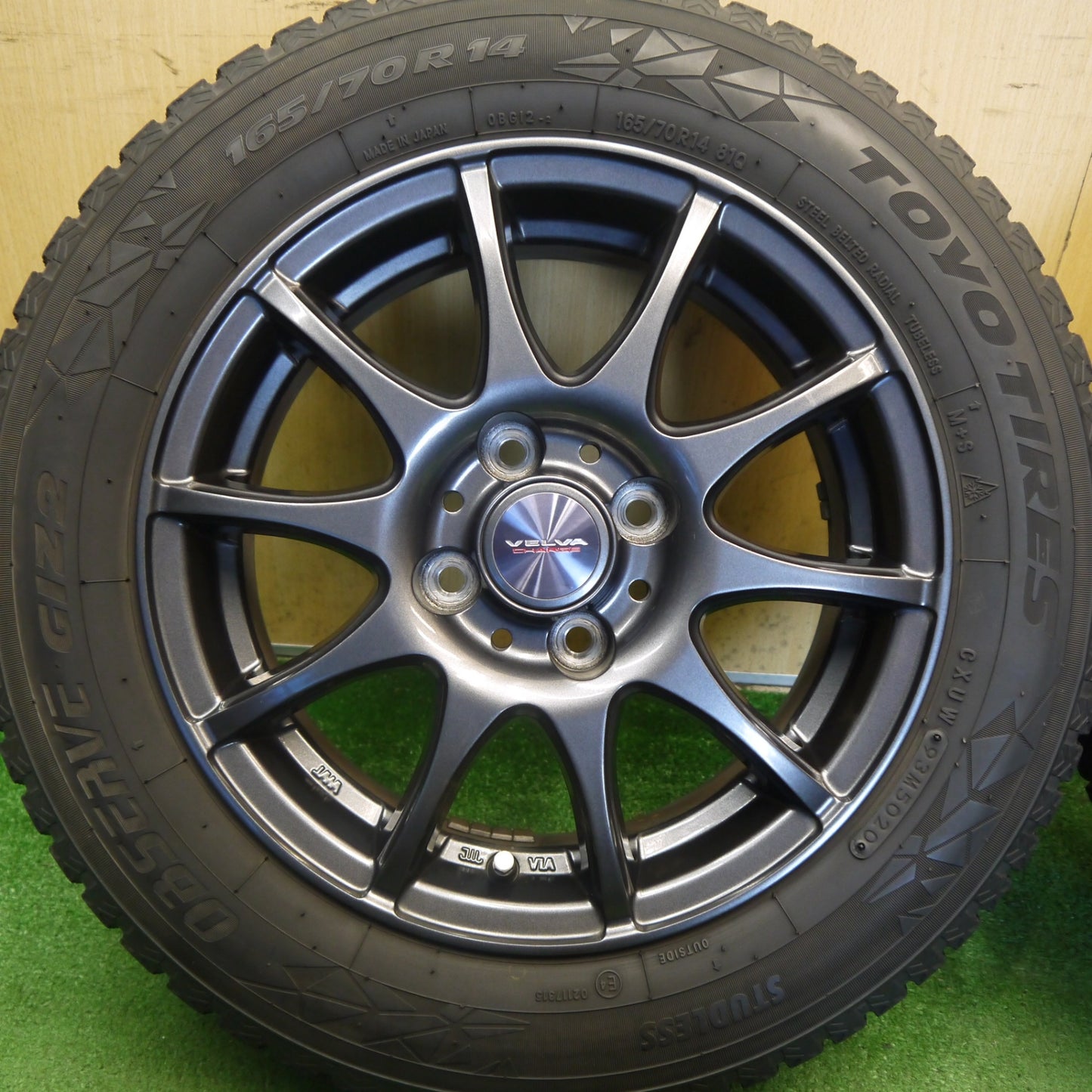 キレイ◎スタッドレス 165/70R14 トーヨー オブザーブ GIZ2 VELVA CHARGE ヴェルヴァ 14インチ PCD100/4H◎6071402Hス
