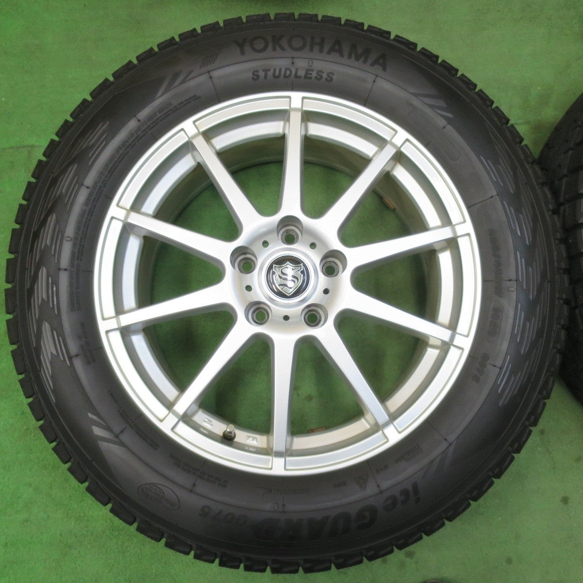 バリ溝！9.5分★スタッドレス 225/65R17 ヨコハマ アイスガード G075 社外 アルミ 17インチ PCD114.3/5H★5012514イス