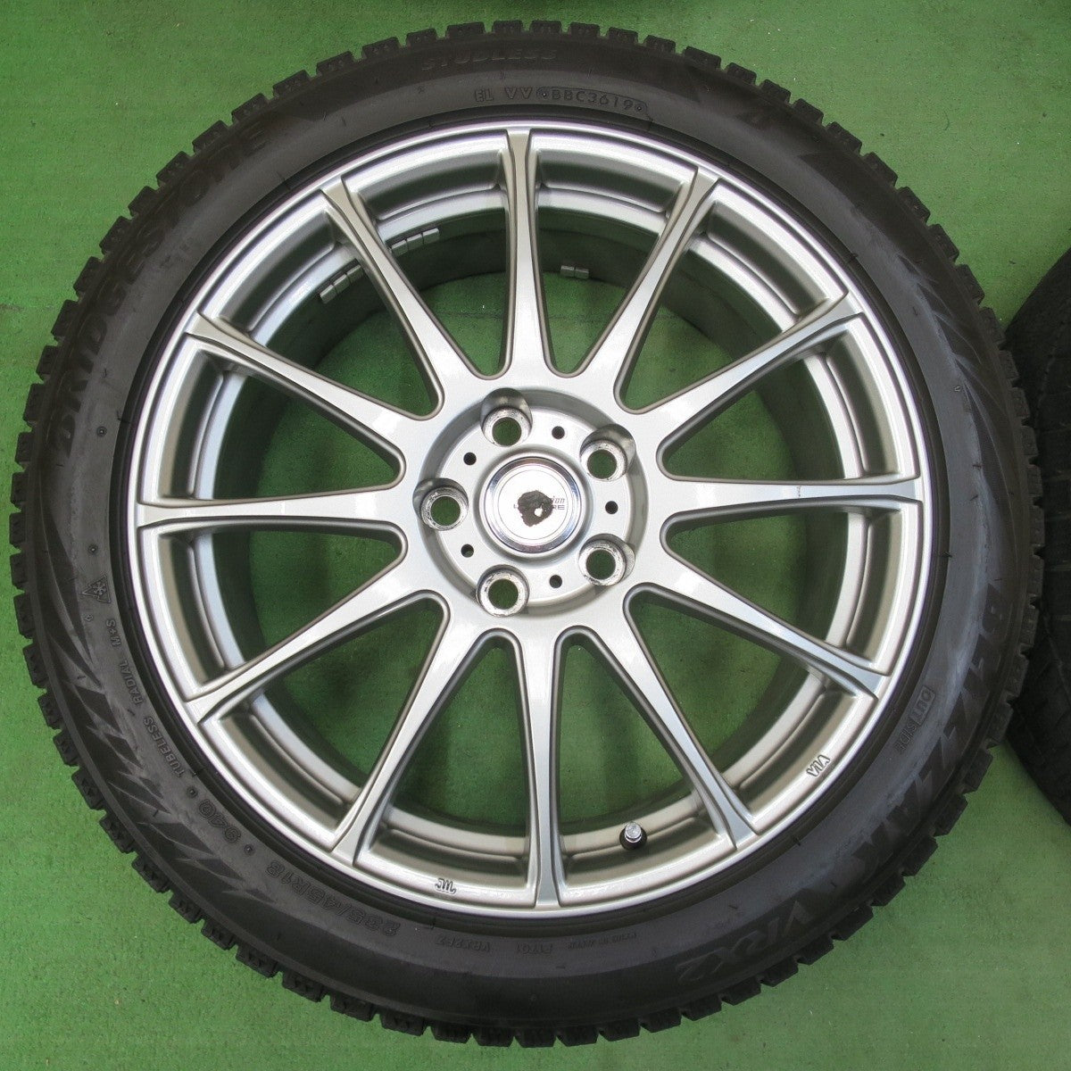 4本価格★スタッドレス 235/45R18 ブリヂストン ブリザック VRX2 ravrion TRD ラブリオン 18インチ PCD114.3/5H★5021508イス