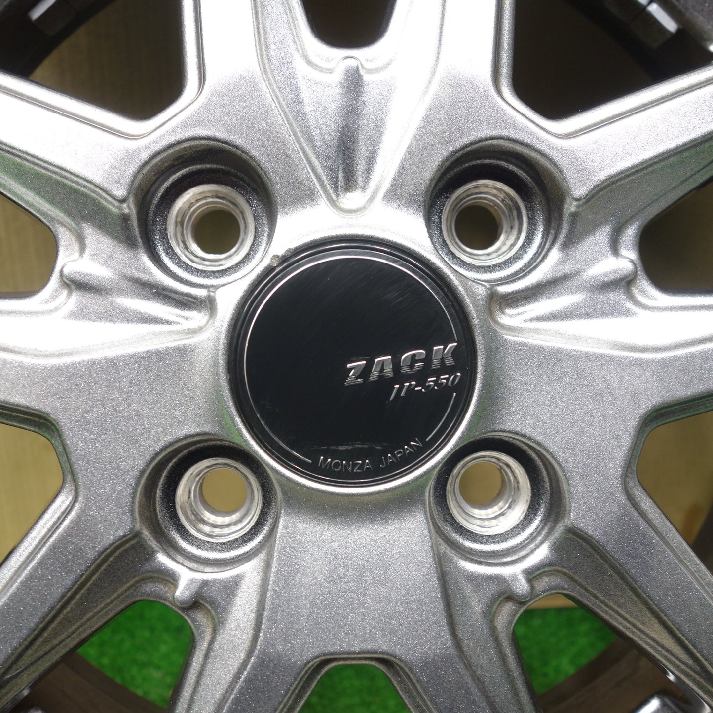 バリ溝！キレイ！9.5分以上★スタッドレス 145/80R13 トーヨー オブザーブ GIZ2 ZACK JP-550 MONZA ザック 13インチ PCD100/4H★5122001KTス