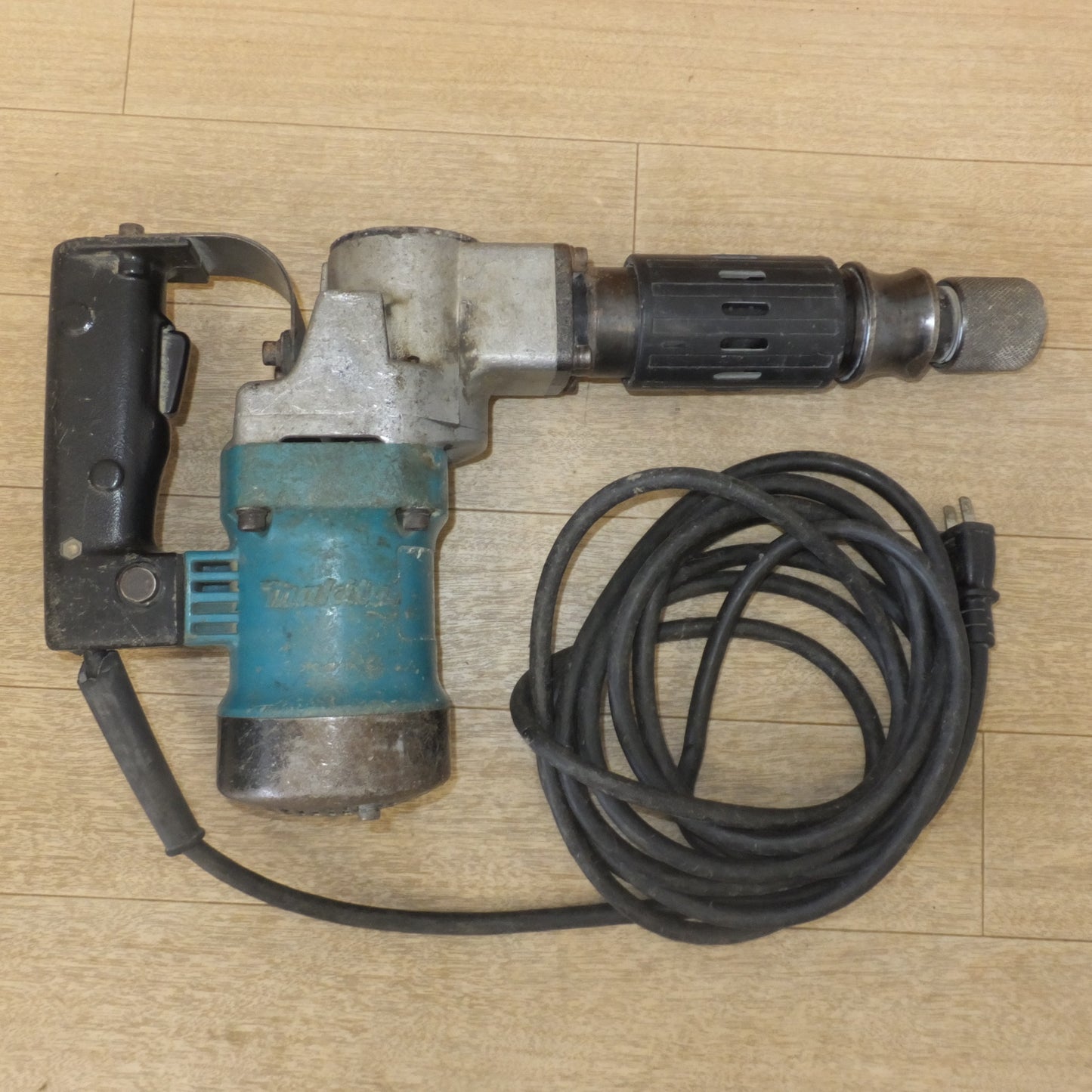 [送料無料] ★マキタ makita 電動ハンマ HM0810T　100V 50/60Hz★