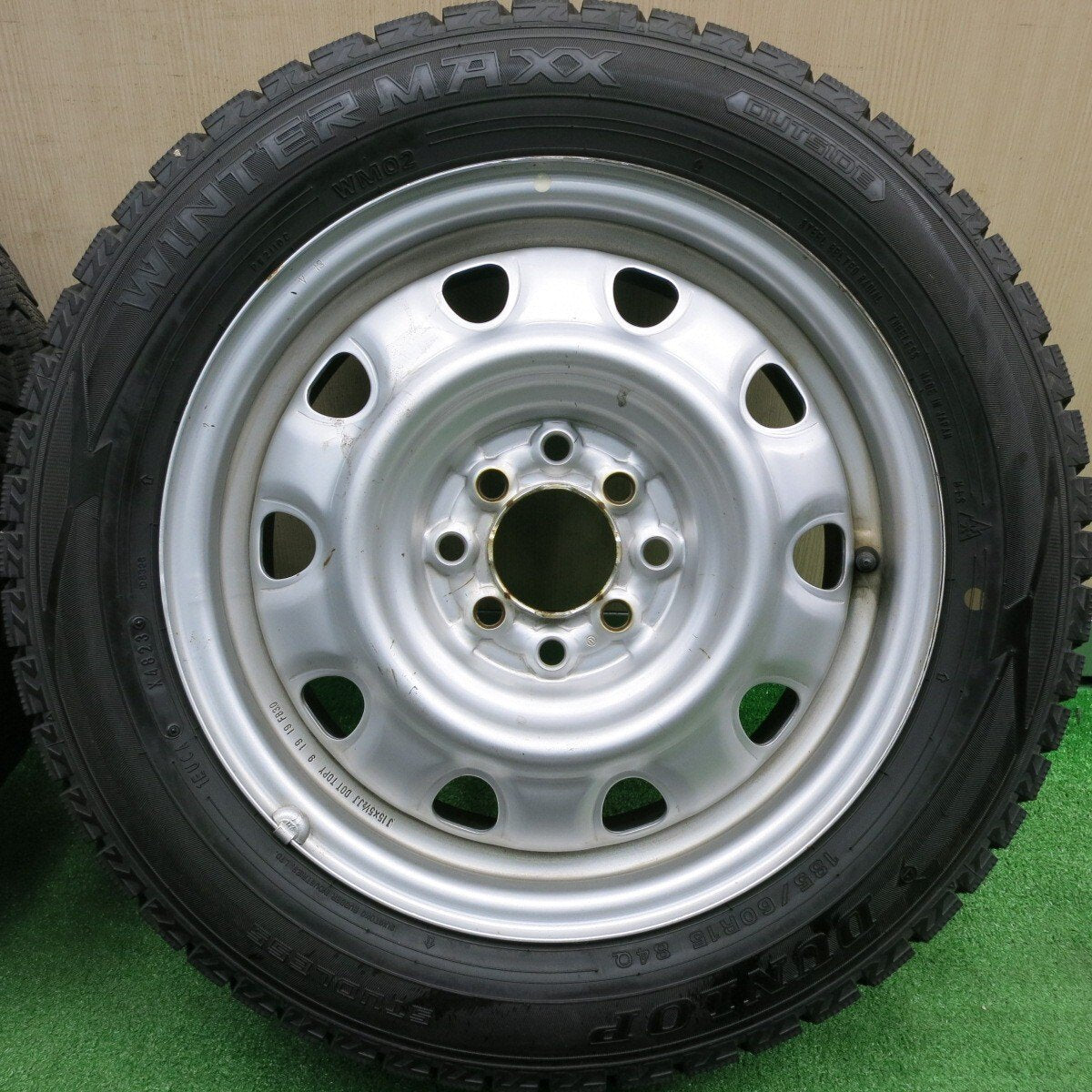 バリ溝！23年！9.5分以上★スタッドレス 185/60R15 ダンロップ ウインターマックス WM02 TOPY スチール 15インチ PCD100 114.3/4H マルチ★4111203HAス