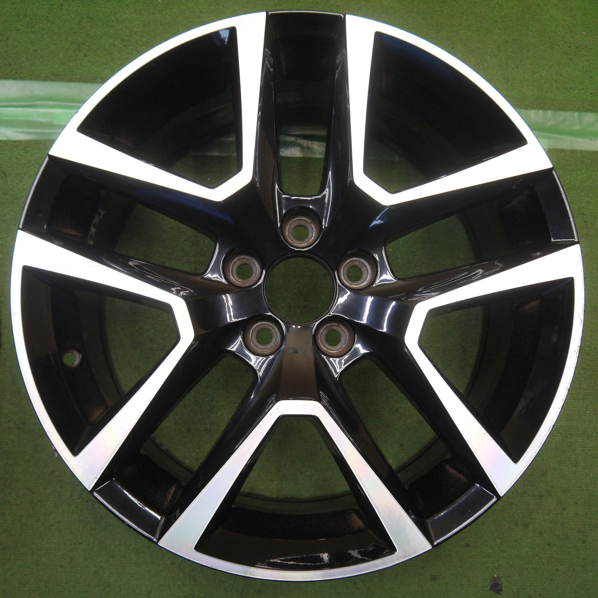 4本価格◎ボルボ V60 S60 ダイナミック エディション 純正 ホイール 18インチ 18×8J VOLVO PCD108/5H◎6091106Hホ