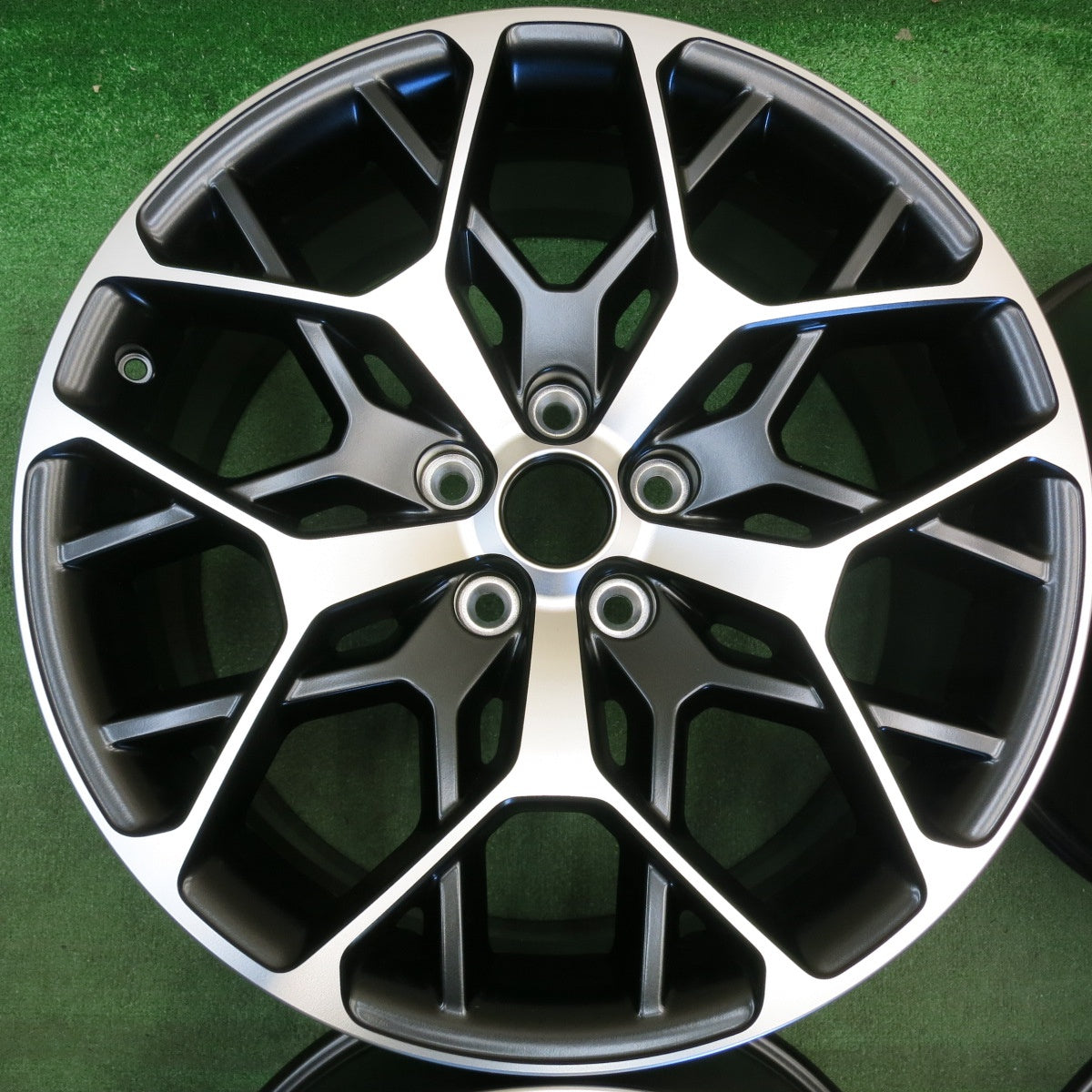 新車外し★JEEP ジープ グランドチェロキー サミット リザーブ 純正 ホイール 21インチ 21×9J PCD127/5H★6053001HAホ