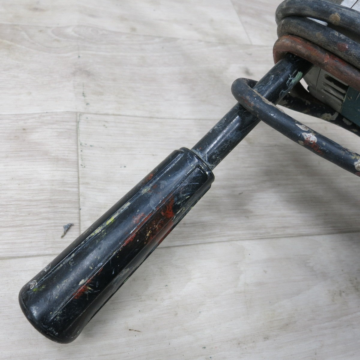 [送料無料] ◆makita マキタ カクハン機 UT1305 撹拌機 電動工具 100V◆