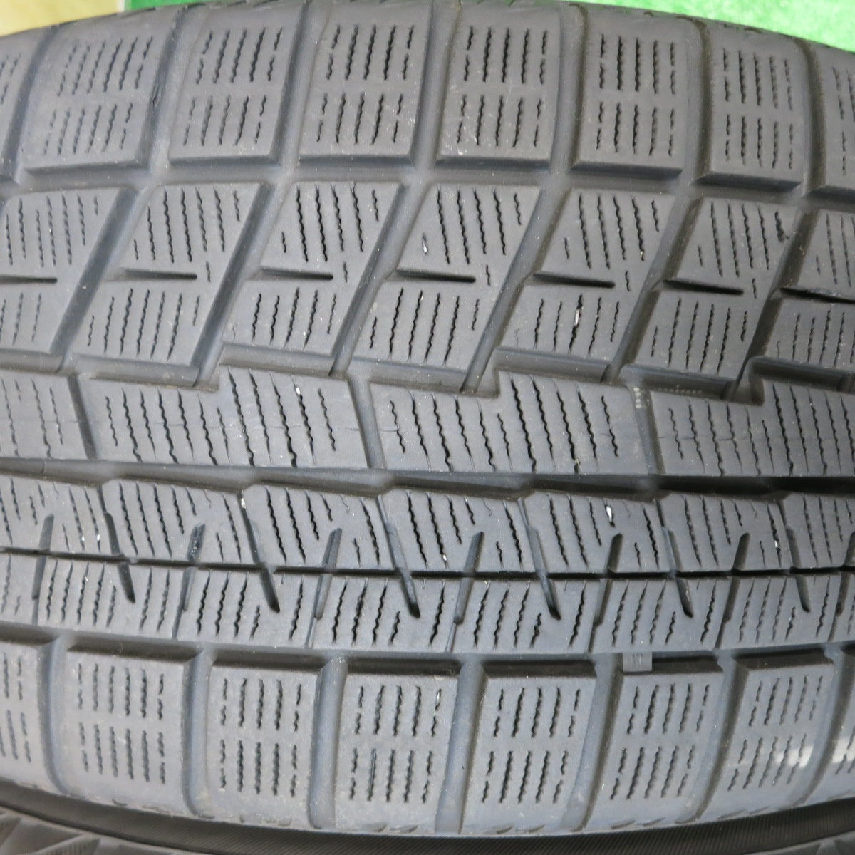 バリ溝！キレイ！8.5分★スバル エクシーガ クロスオーバー7 純正 215/50R17 スタッドレス ヨコハマ アイスガード iG60 17インチ PCD100/5H★5102305HAス