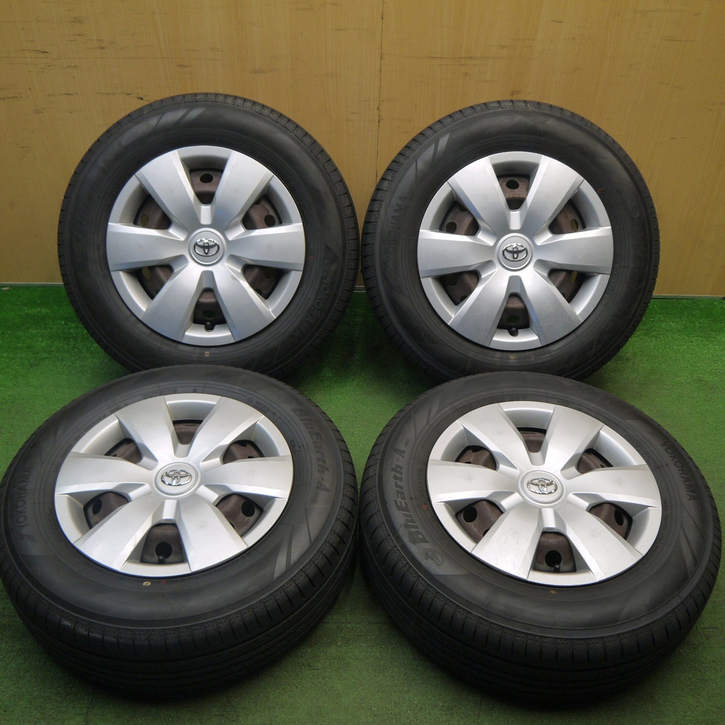 超バリ溝！24年！ほぼ10分★トヨタ カローラ アクシオ 純正 スチール 185/70R14 ヨコハマ BluEarth-A AE50 14インチ ブルーアース PCD100/4H★6022002Hノ