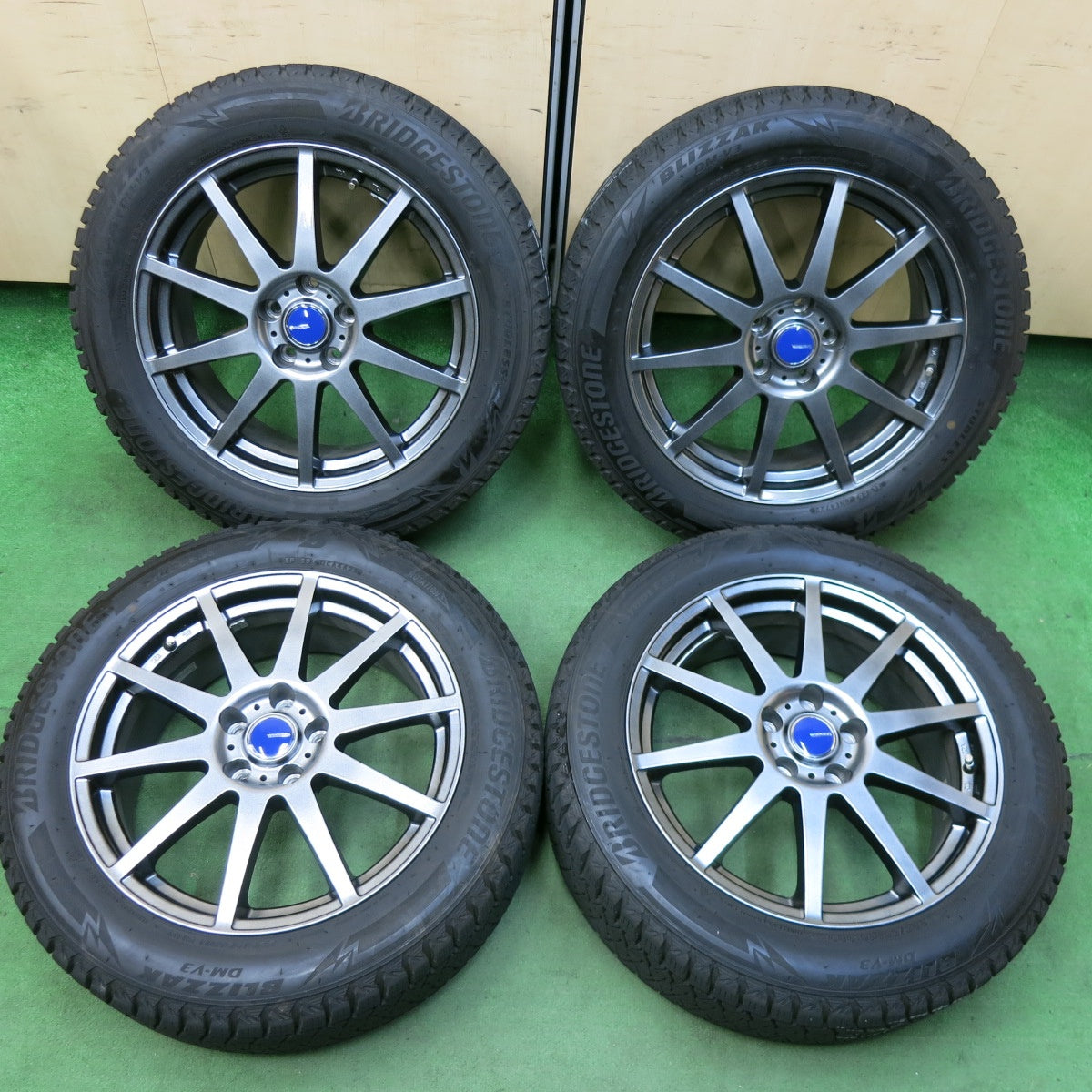 [送料無料] バリ溝！22年！キレイ！9.5分★スタッドレス 225/55R18 ブリヂストン ブリザック DM-V3 WINNERS ウィナーズ 18インチ PCD114.3/5H★4121102SYス