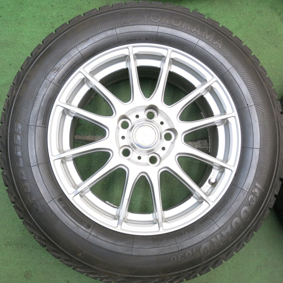 4本価格★スタッドレス 215/65R16 ヨコハマ アイスガード iG30 GRASS グラス 16インチ PCD114.3/5H★5080911HAス