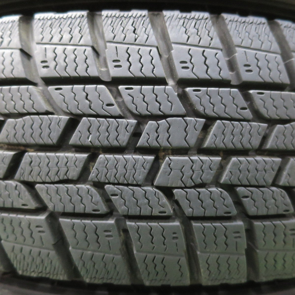 バリ溝！9.5分以上★ダイハツ ムーヴ 純正 155/65R14 スタッドレス グッドイヤー アイスナビ6 14インチ PCD100/4H★5033107イス