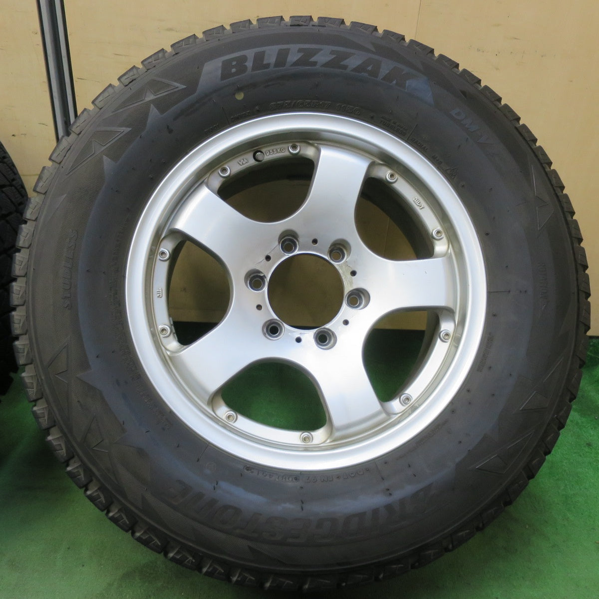 4本価格★スタッドレス 275/65R17 ブリヂストン ブリザック DM-V2 P.T.H PTH 社外 アルミ 17インチ PCD139.7/6H★5101009イス