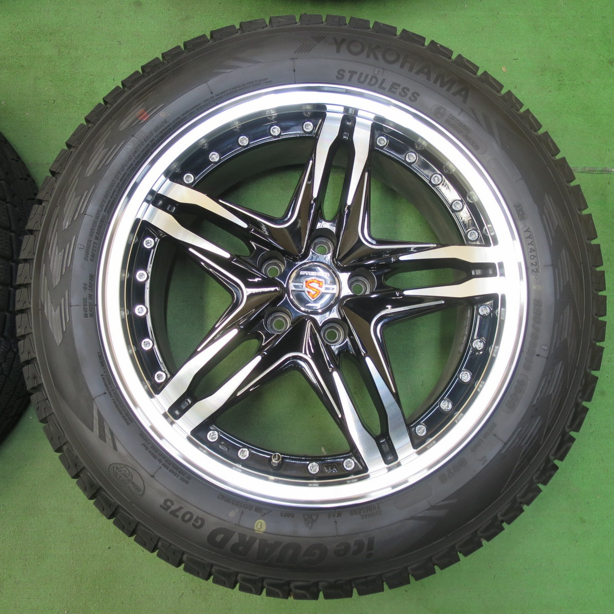 バリ溝！22年！キレイ！9.5分★STEINER AME 225/60R18 スタッドレス ヨコハマ アイスガード G075 シュタイナー 18インチ PCD114.3/5H★5061102イス