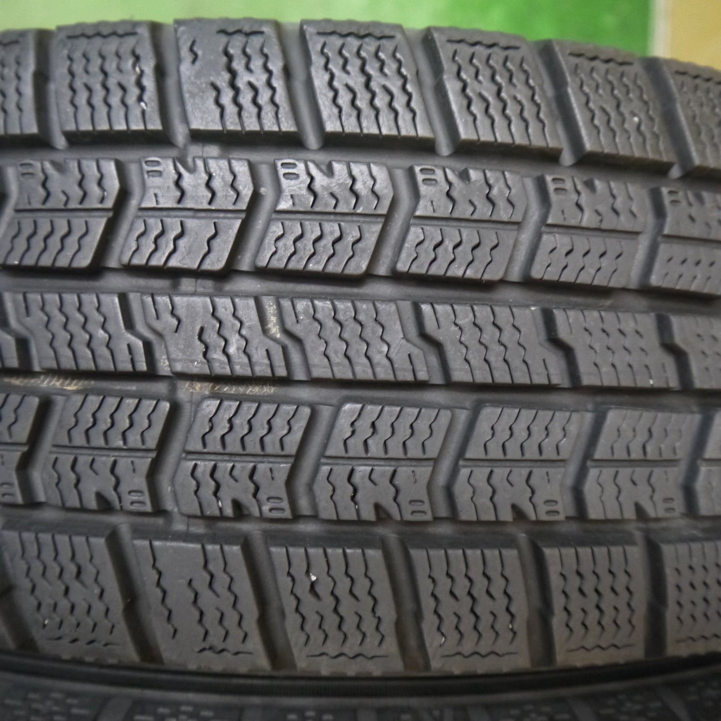 バリ溝！キレイ！8.5分★スタッドレス 165/60R15 グッドイヤー アイスナビ7 G.speed Gスピード 15インチ ハスラー ソリオ 等 PCD100/4H★6032512Hス