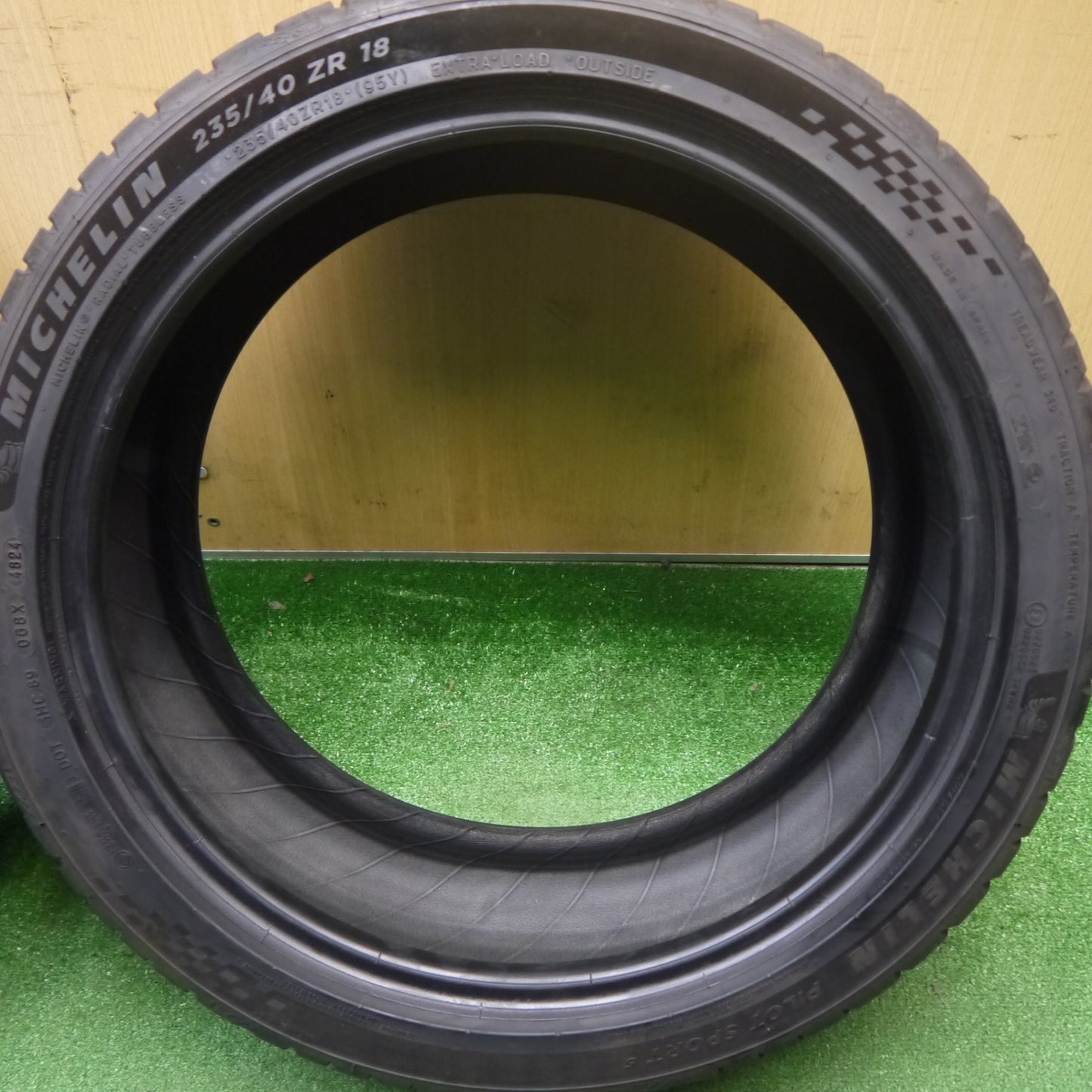 バリ溝！24年！9.5分！2本★235/40R18 ミシュラン パイロット スポーツ 5 タイヤ 18インチ インプレッサ シビック BMW M3 等★6010503Hノタ
