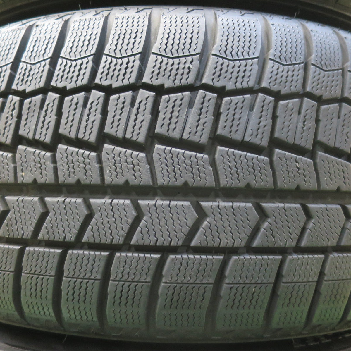 センサー付！バリ溝！21年！キレイ！9.5分★レクサス LS バージョンL 純正 245/50R19 スタッドレス ダンロップ ウインターマックス WM02 19インチ PCD120/5H★5060306イス