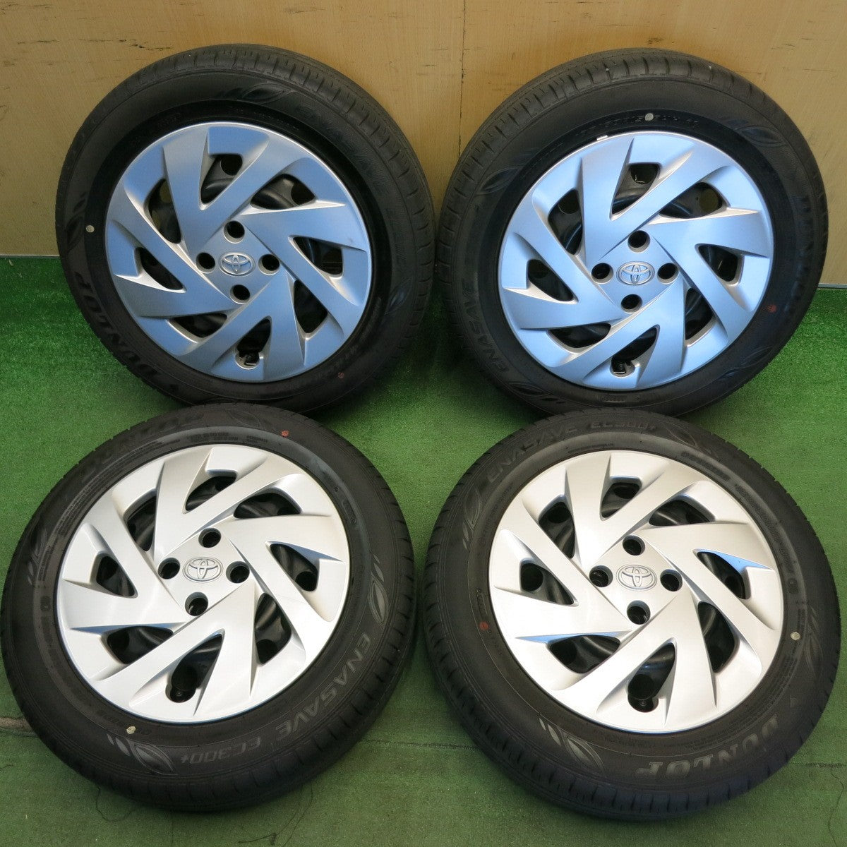 バリ溝！25年！キレイ！9分★トヨタ カローラ フィールダー 純正 スチール 185/60R15 ダンロップ エナセーブ EC300+ 15インチ PCD100/4H★6051709HAノ