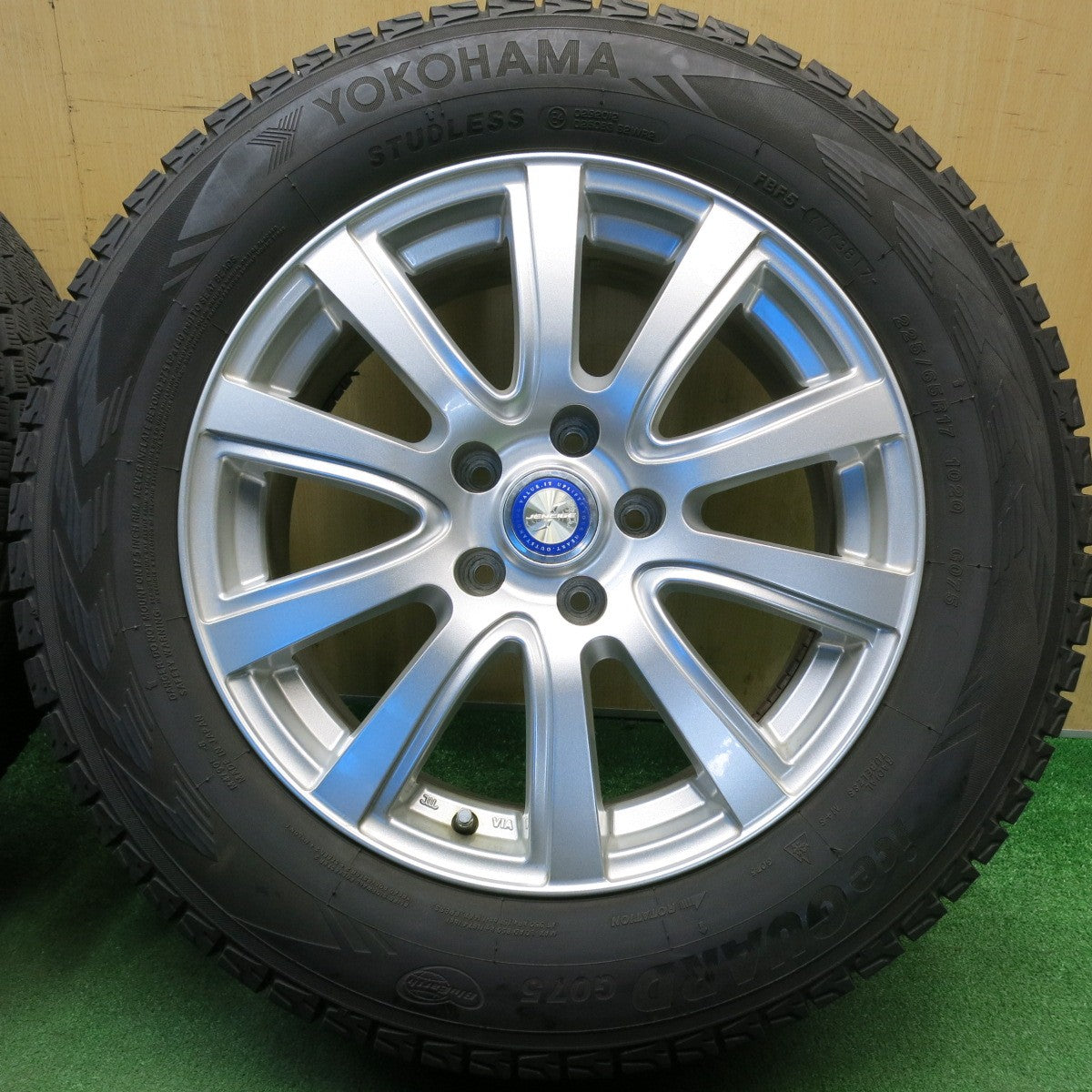 バリ溝！キレイ！9.5分★スタッドレス 225/65R17 ヨコハマ アイスガード G075 JENEIGE 社外 アルミ 17インチ PCD114.3/5H★6040508HAス