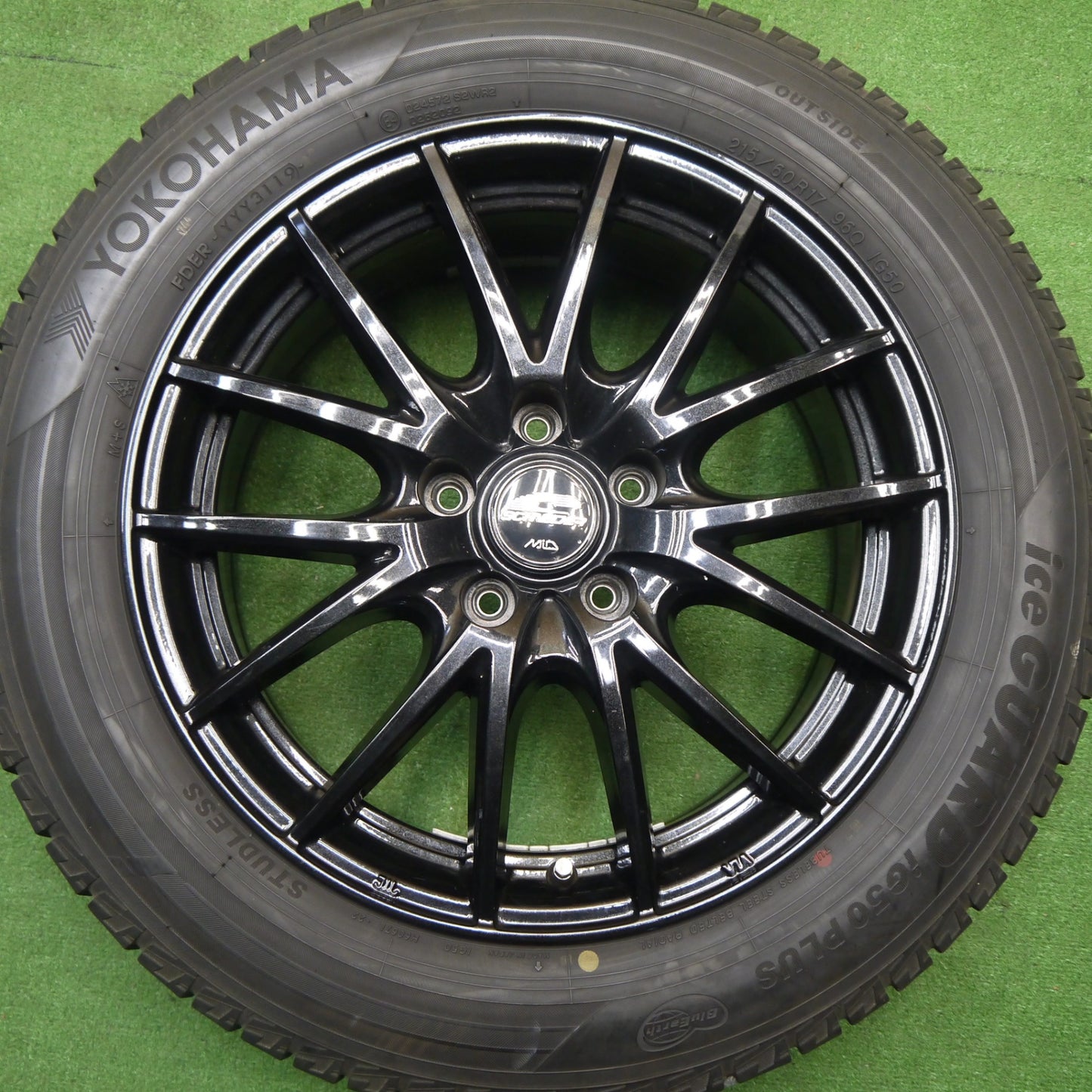 バリ溝！キレイ！9.5分★スタッドレス 215/60R17 ヨコハマ アイスガード iG50 プラス SCHNEIDER MiD シュナイダー 17インチ PCD114.3/5H★5122201Hス