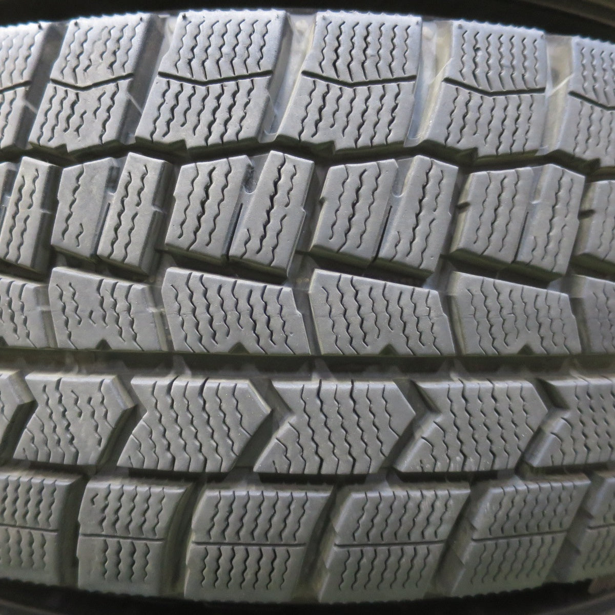 バリ溝！24年！9.5分★スタッドレス 195/65R15 ダンロップ ウインターマックス WM02 STYTZ 社外 アルミ 15インチ PCD114.3/5H★6060903イス