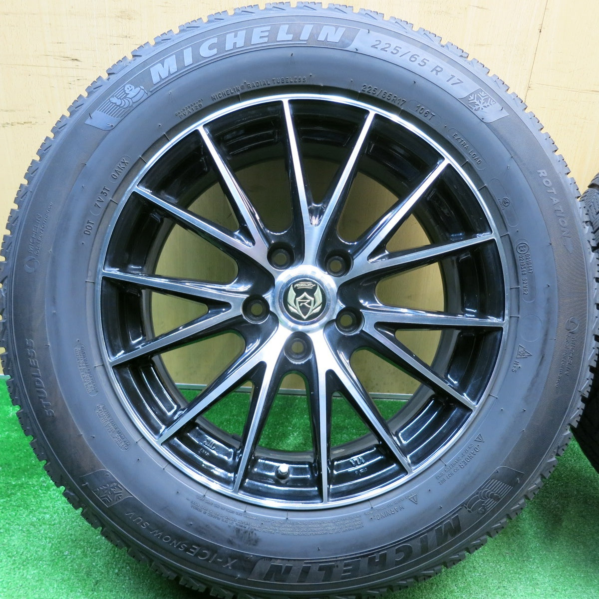 バリ溝！22年！9分★スタッドレス 225/65R17 ミシュラン X-ICE SNOW SUV RiZLEY ライツレー 17インチ PCD114.3/5H★5120609HAス